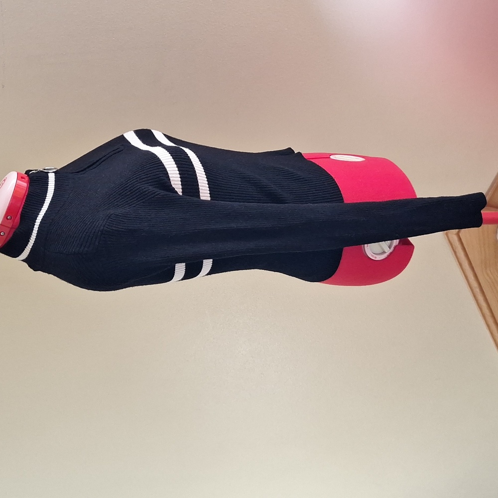 Kendall & Kylie Size XS Black & White - Picture 4 of 8